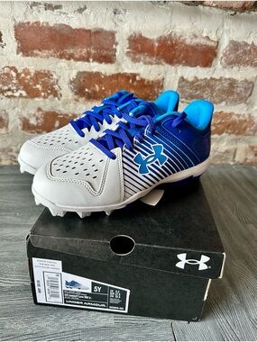 Under Armour Boys White and Blue baseball Cleats